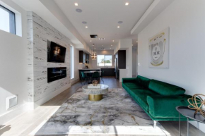 Modern 5 Bedroom Masterpiece With Rooftop Deck